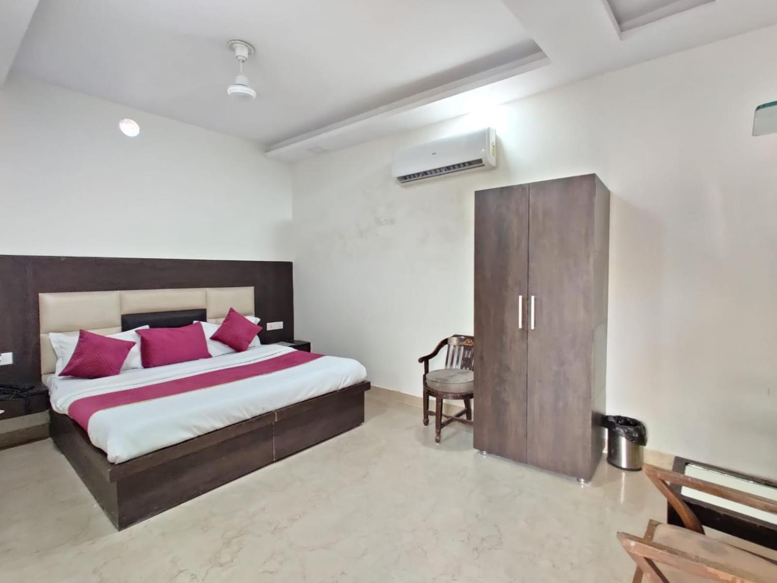 Hotel The Grandpark Amritsar Buitenkant foto